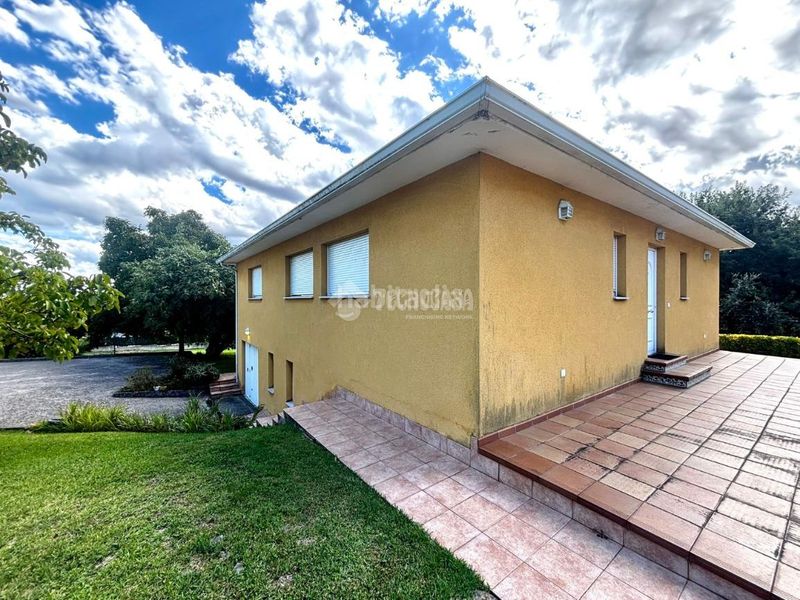 Foto 31e60ba2-7570-4ee8-82d2-6147ab074c3d. Casa amb calefacció a Muriedas Camargo