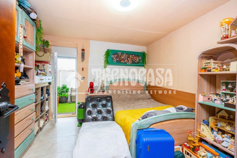 Foto 886043d9-7b9c-4024-8b24-f930a1735d40. Casa amb calefacció a Centro Colmenar Viejo