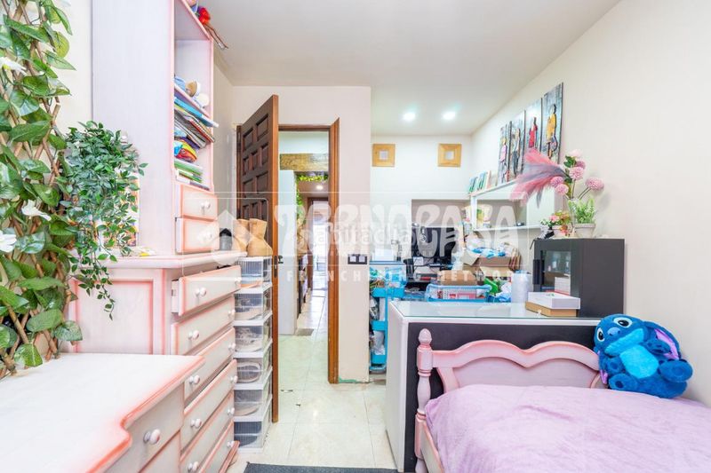 Foto a914cbdb-de3f-42a4-acb3-a504033c3903. Casa amb calefacció a Centro Colmenar Viejo