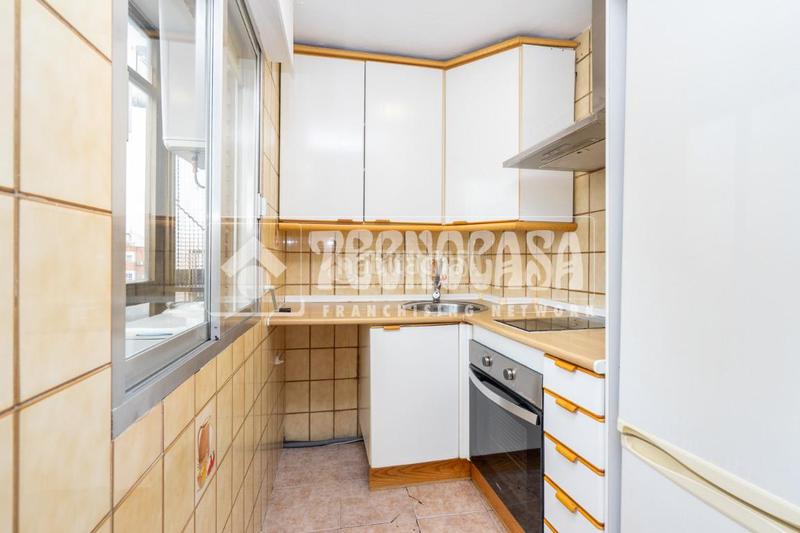 Foto 09b6e5f1-3bbf-4280-b28c-37750fb5ac29. Piso  en venta en Centro Colmenar Viejo