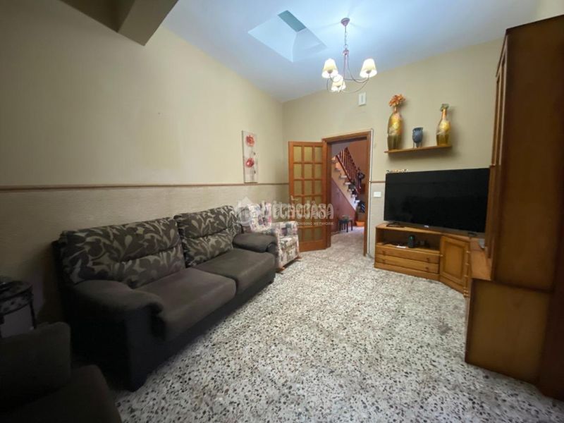 Foto 404c0c1a-76b4-4bbe-aa33-4b8f9ecae3fe. Casa amb aparcament a Gáldar pueblo Gáldar