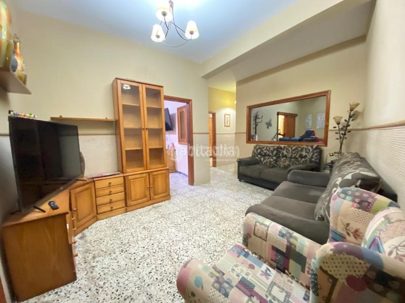 Foto 4d0faaad-7a95-4c74-a4f7-ab2a700410c8. Casa amb aparcament a Gáldar pueblo Gáldar