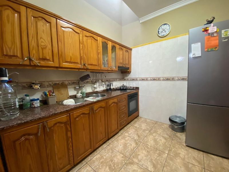 Foto cce82e8d-d85c-41f6-a8a2-c3a9206b20be. Casa amb aparcament a Gáldar pueblo Gáldar