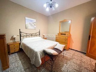 House  C. maestro quesada martín. Casa en venta en gáldar