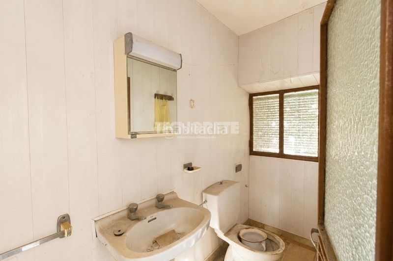 Foto aeb1654c-862c-4df0-9431-a0b77001b1b8. Casa aparellada amb aparcament a Yébenes (Los)