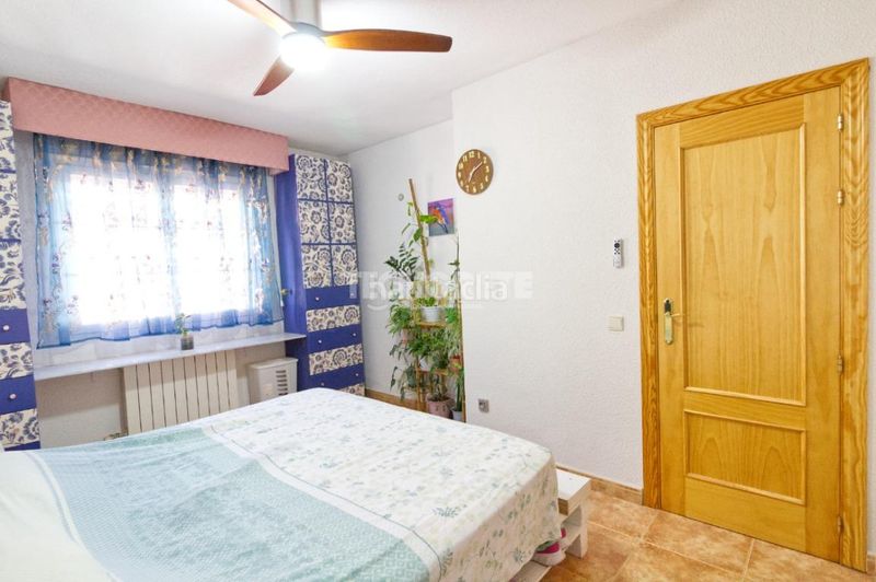 Foto 5b80673a-e1f8-4da4-85a1-7788a15388bf. Casa aparellada amb calefacció aparcament a Santa María de Benquerencia Toledo