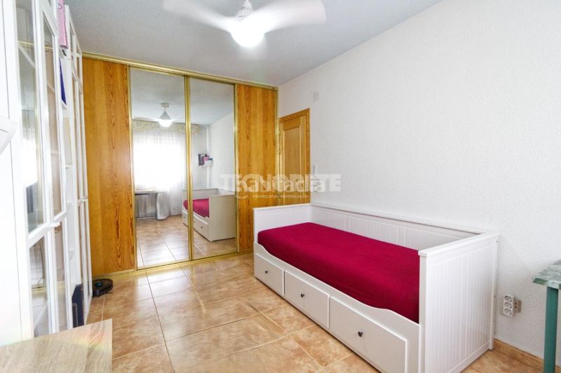 Foto a43778e8-1319-4ef9-9f3b-f746c88145dc. Casa aparellada amb calefacció aparcament a Santa María de Benquerencia Toledo