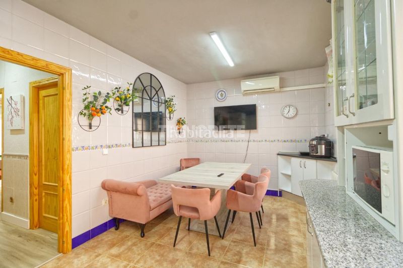 Foto ac6b4554-8642-4003-a8e8-895a7f0883a4. Casa aparellada amb calefacció aparcament a Santa María de Benquerencia Toledo