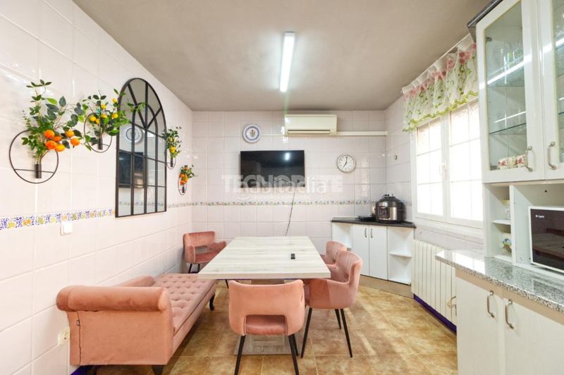 Foto bc052238-de4e-42ad-9fb5-2d2cf50836ae. Casa aparellada amb calefacció aparcament a Santa María de Benquerencia Toledo