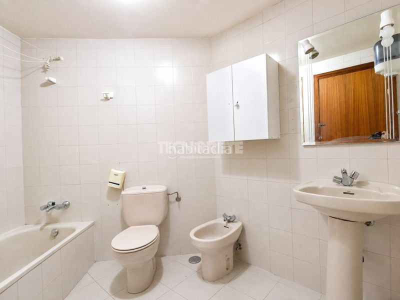 Foto a73d646f-2990-4866-8685-4081c6c1660c. Pis amb calefacció aparcament piscina a Santa María de Benquerencia Toledo