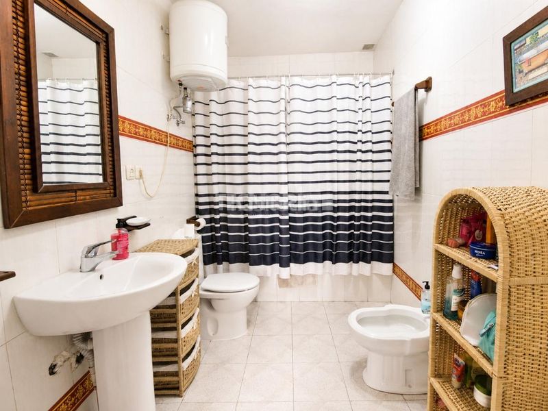 Foto 8ab0b966-0562-4167-86a2-1bd31f5a71a0. Casa bifamiliare con riscaldamento in Yébenes (Los)