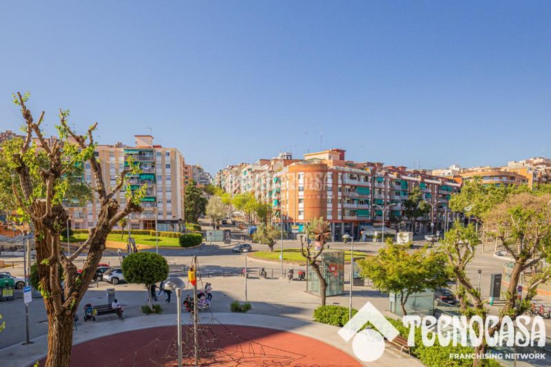 Foto 3b735079-4048-4fb8-a342-0daa7d49efb1. Pis a Llefià Badalona