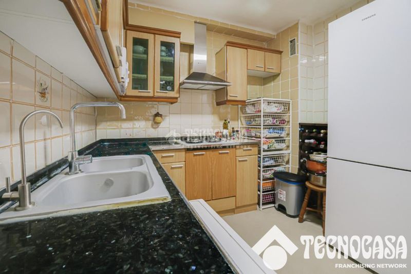 Foto bdd437fb-3992-42f1-acb5-f2fa79eff554. Pis a Llefià Badalona