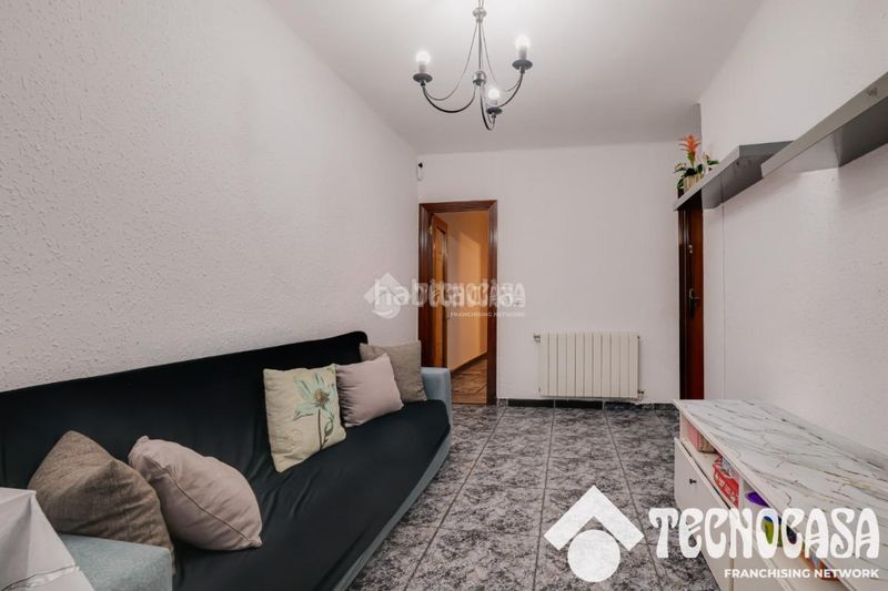 Foto e7f3e0ed-f8e5-44d0-b6da-3cd78a7aceed. Pis amb calefacció a Llefià Badalona