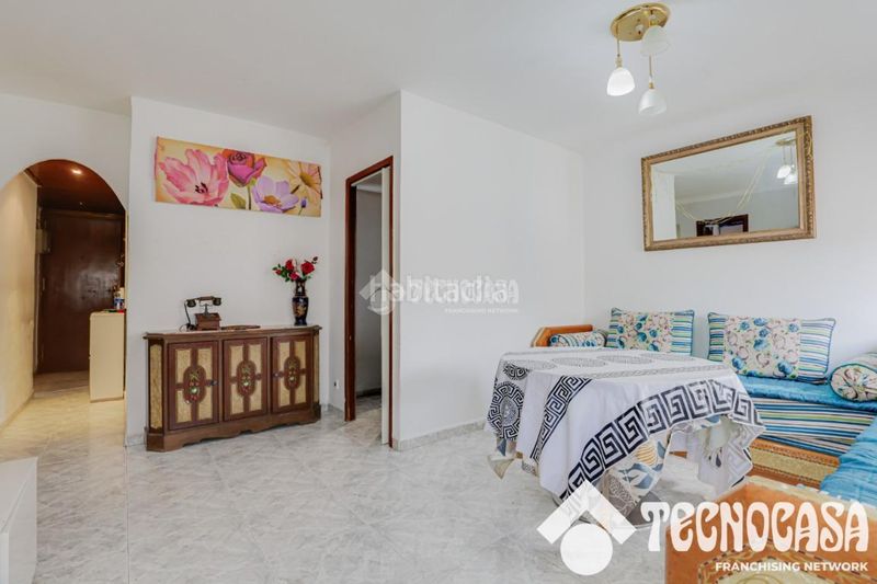 Foto ab6efd97-6738-4e0b-bdcd-0a42a9e9fa7c. Pis a La Salut Badalona