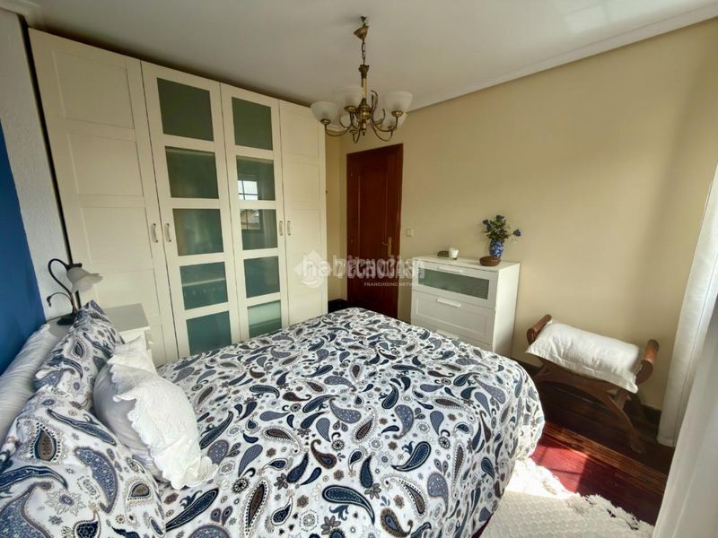 Foto 4e444f99-b994-48be-b4de-484603f2d74d. Casa aparellada a Maliaño Camargo