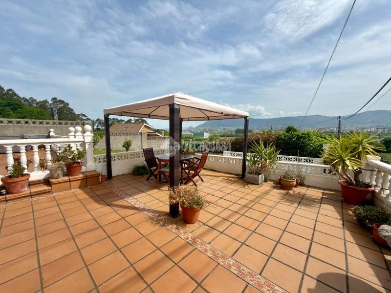 Foto c2403f69-15a0-40b3-9a29-44e74781398f. Casa aparellada a Maliaño Camargo