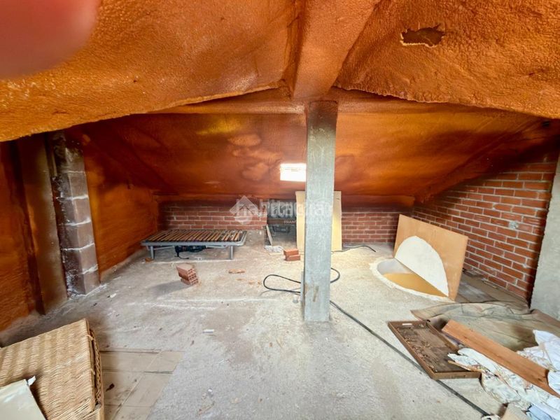 Foto da5b3b32-bf01-450d-bac9-40d4c29c8d51. Casa aparellada a Maliaño Camargo