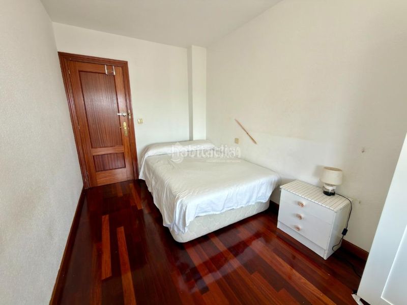 Foto 1c77f7b7-5e37-43da-8094-b15380c5b4de. Appartamento con parcheggio in Maliaño Camargo