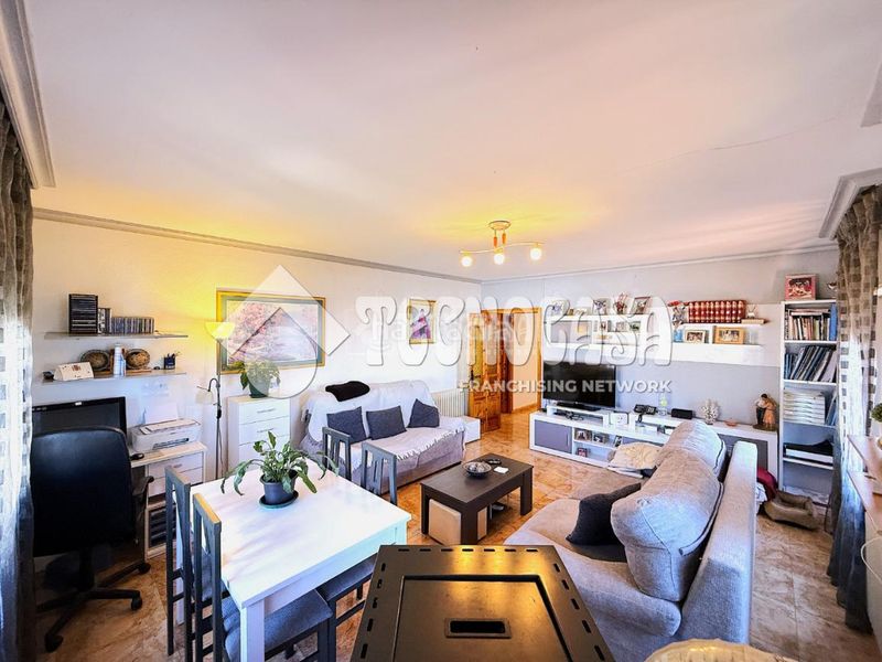 Foto 0c0eadbe-4b51-47b3-8d1e-0777ef44feec. Casa amb calefacció aparcament a Torrejoncillo del Rey