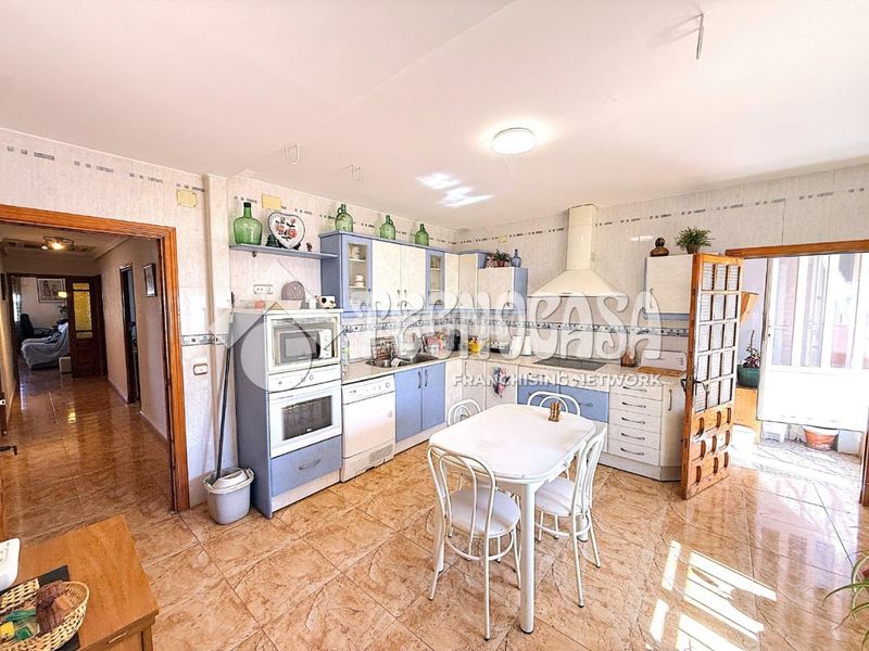 Foto fde72900-5276-45fa-99db-3bc97b9e6f72. Casa amb calefacció aparcament a Torrejoncillo del Rey