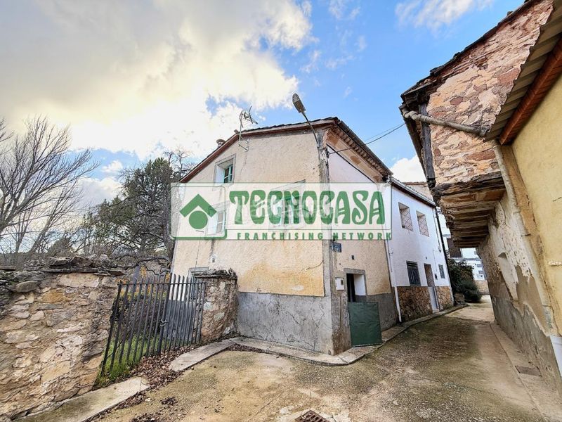 Foto 261a431a-7ed5-4c85-badd-15212defa9bb. Casa  en venta en Huérguina