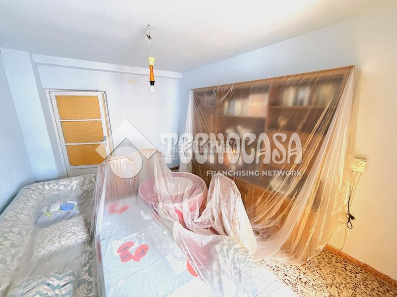 Foto 08a3c77f-4777-40ee-9c21-4b1f6639897c. Casa aparellada a Huete