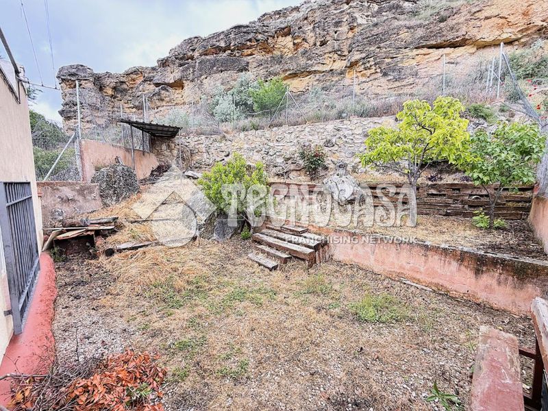 Foto 15125f6b-9756-4cb7-a1d7-54c560f66b9e. Masia amb calefacció aparcament a Huete