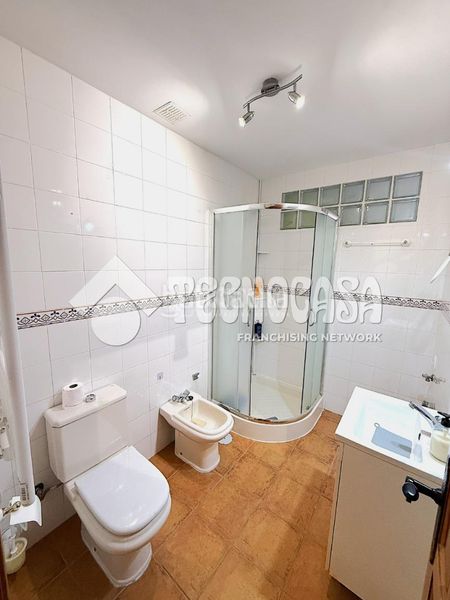Foto 2ab71f21-8343-4744-9e72-3d73996d66e2. Masia amb calefacció aparcament a Huete