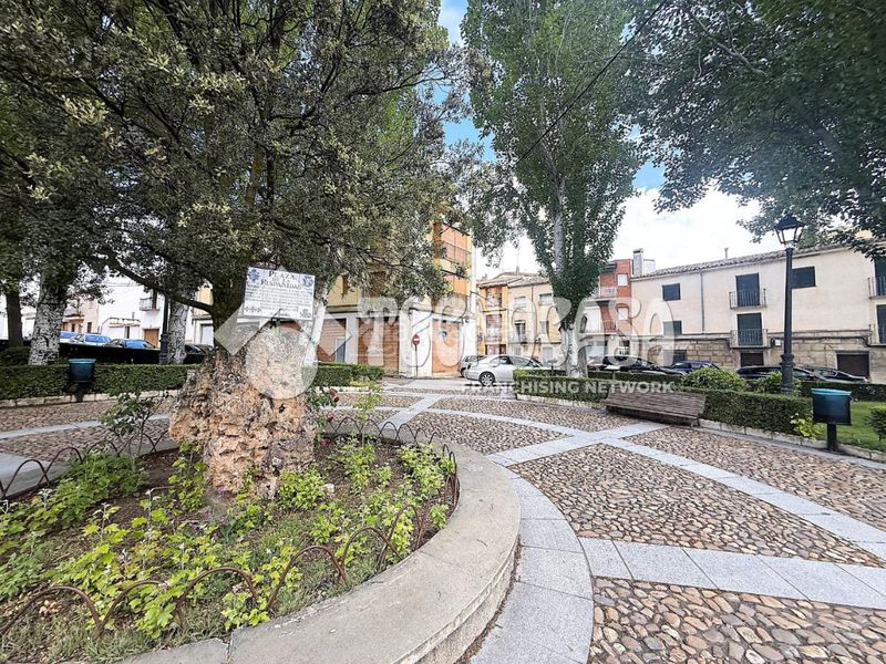 Foto 0631424b-dd56-45a2-bc02-100028419692. Casa aparellada amb calefacció aparcament piscina a Huete