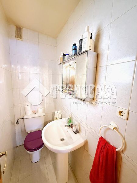 Foto 50a92206-c9e5-4b8f-8ae0-217979b65c43. Casa aparellada amb calefacció aparcament piscina a Huete