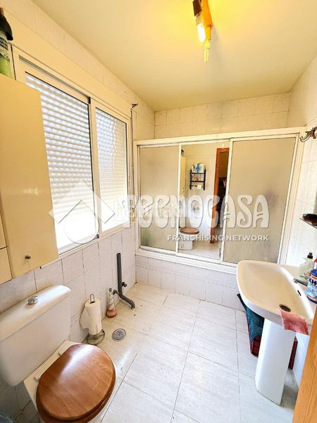 Foto 9932b3f6-4552-42fa-8ba4-8b4b9615c5aa. Casa aparellada amb calefacció aparcament piscina a Huete