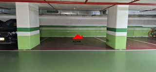 Autoparkplatz  Paseo de uribitarte. Parcela de garaje para dos coches en isozaki!
