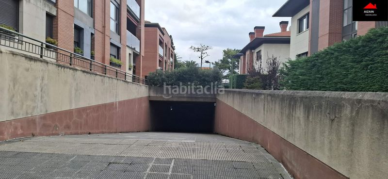 Foto 1763375e-0676-4602-89d7-7cab18d38483. Aparcament cotxe a santa maría de Getxo Getxo