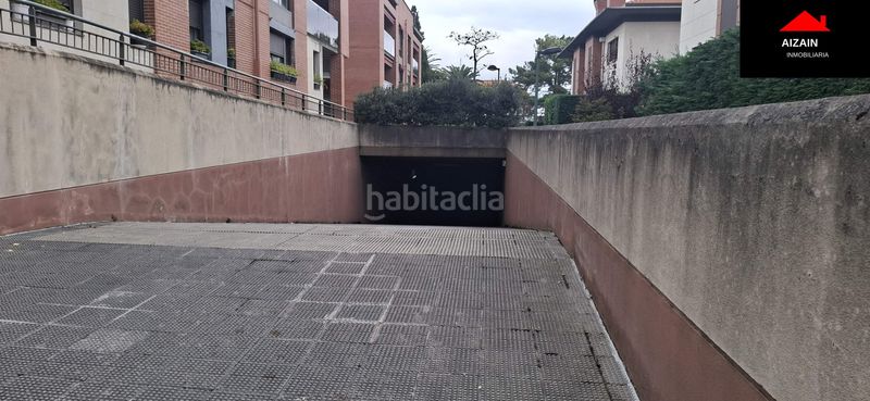 Foto b2f76fb2-a6e7-4c2f-85f6-ea49421bc0e5. Aparcament cotxe a santa maría de Getxo Getxo