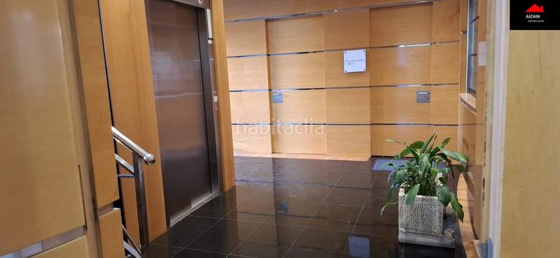 Foto c77a0a53-c4ed-4215-b126-ef751bd328c3. Location bureau avec parking dans Lamiako-Txopoeta Leioa