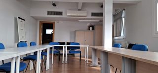 Lloguer Oficina  Avenida de la autonomía. Oficina exterior diáfana