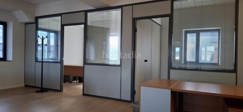 Foto c08652e1-1a25-45cd-8db9-080576ab1023. Affitto ufficio in Lamiako-Txopoeta Leioa