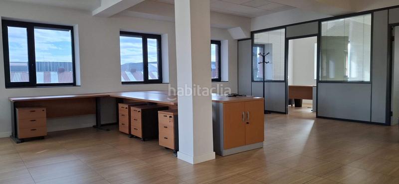 Foto e8635d88-fed7-4052-a073-ddd352389fcd. Affitto ufficio in Lamiako-Txopoeta Leioa