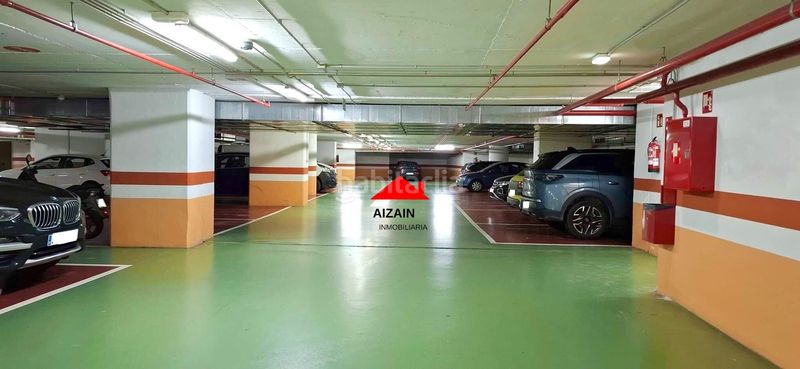 Foto 8762b0a0-01ac-4938-b65e-96347a2214d1. Aparcament cotxe a Albia Bilbao