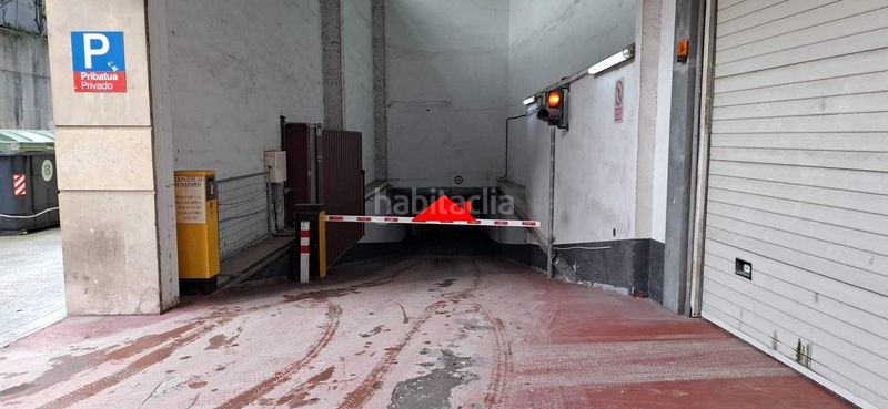 Foto df98799f-ce50-46ee-abcc-ec10eacc674f. Aparcament cotxe a Basurtu Bilbao