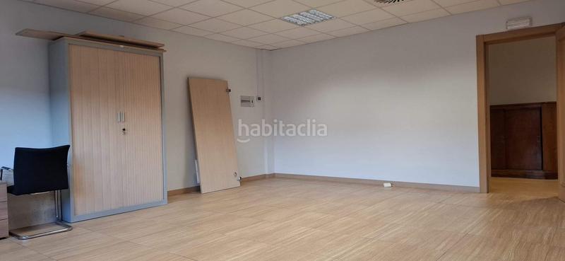 Foto 798c0d88-008c-4845-8c92-f86713afce1e. Alquiler oficina  de 36 m2 en Lamiako-Txopoeta Leioa