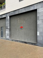 Locale commerciale in Avenida Zarandoa