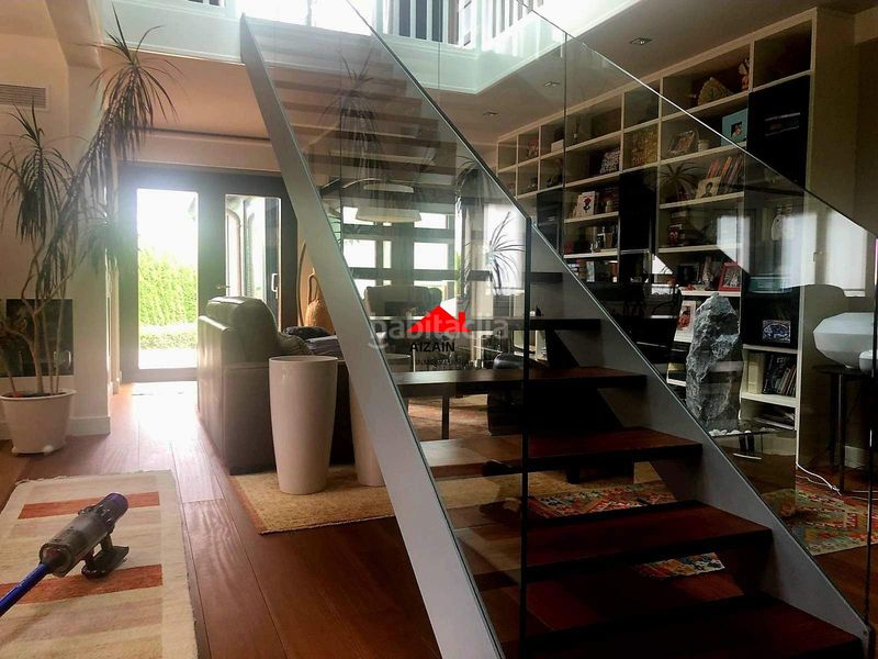 Foto a8fa969b-7987-4b06-be22-f3c07762c59b. Casa amb aparcament piscina a Mungia