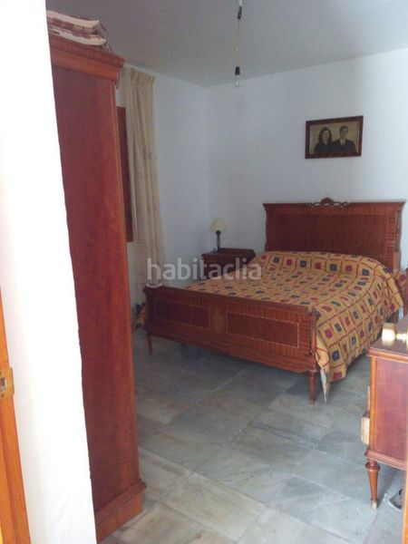 Foto 0be391d2-7a14-4d89-b880-b13d373df4b5. Masia amb xemeneia a Senés