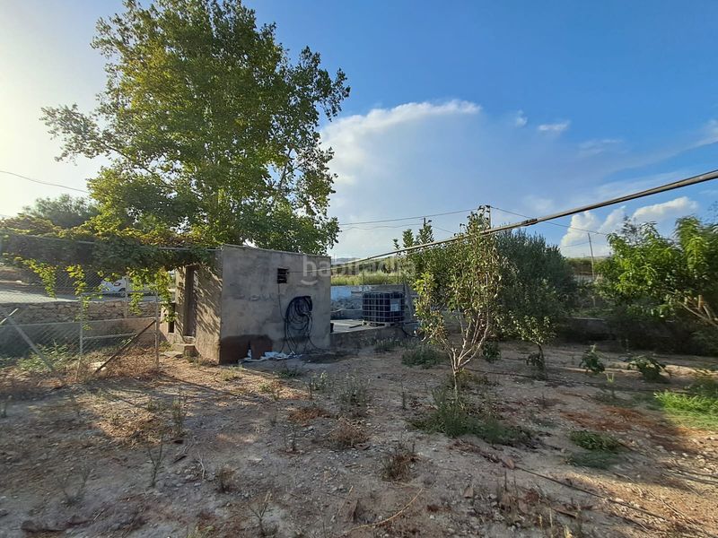Foto d3642ee6-4e07-40d1-a867-90cef9447fbb. Masia amb xemeneia a Berja