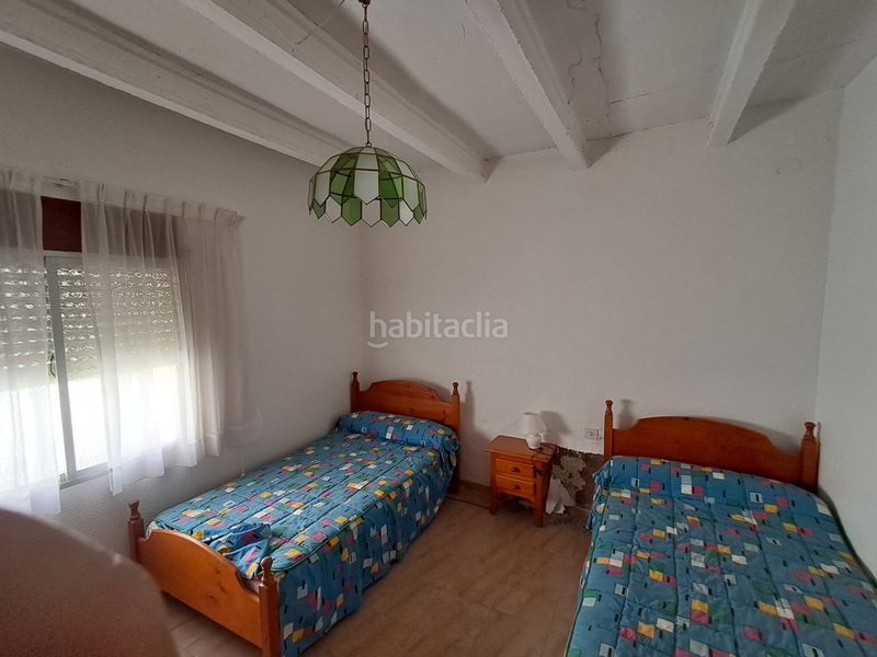 Foto c8fb84f3-89b5-4701-8a1b-5ead4a4a0f2a. Casa amb xemeneia a Alcolea