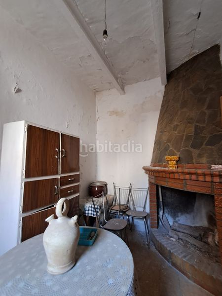 Foto e2c2a2aa-7b3e-458c-af9a-4a761d9536d5. Casa amb xemeneia a Alcolea