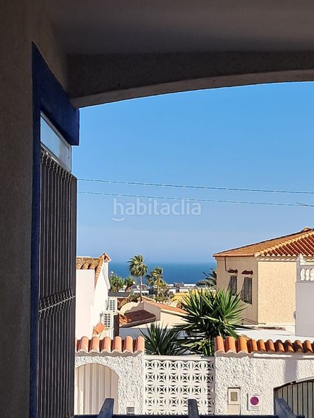 Foto 7941ff57-b5cc-40c6-ac21-29f90789e157. Casa adossada amb aparcament piscina a Aguadulce Norte Roquetas de Mar