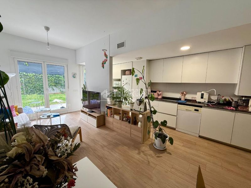 Foto c1dc4a83-244e-4b64-b96d-5d8a209eaefa. Pis a PAU de Carabanchel Madrid